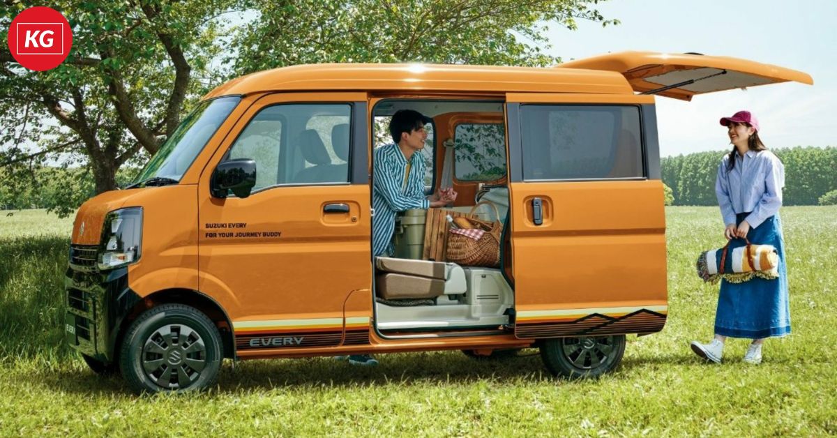 Small Box, Big Envy: Japan’s New $7,200 Manual Kei Van Makes a Strong Case for Simplicity